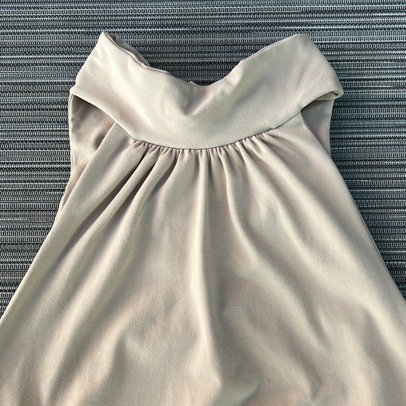 Susana Monaco High Neck Fitted Top Size Small - Picture 2 of 6